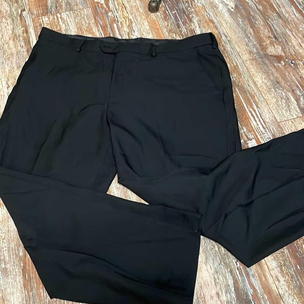 Black Croft & Barrow dress pants 42 x 29 classic fit, subtle stripes